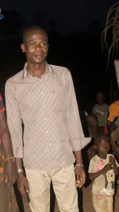 Beni de Dieu, médecin dont la formation a été partiellement financée par l'association SOLASO77